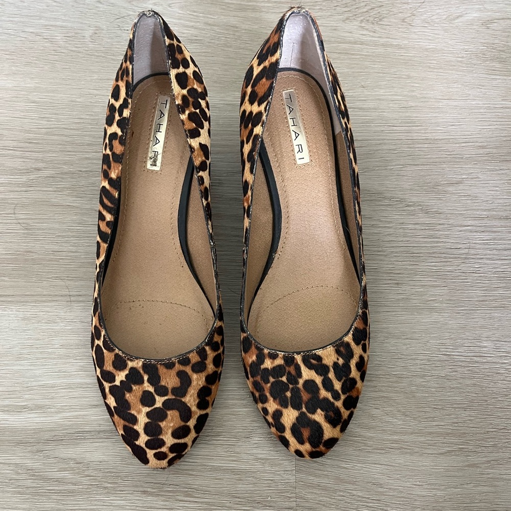 Women’s 7.5 cheetah print heels